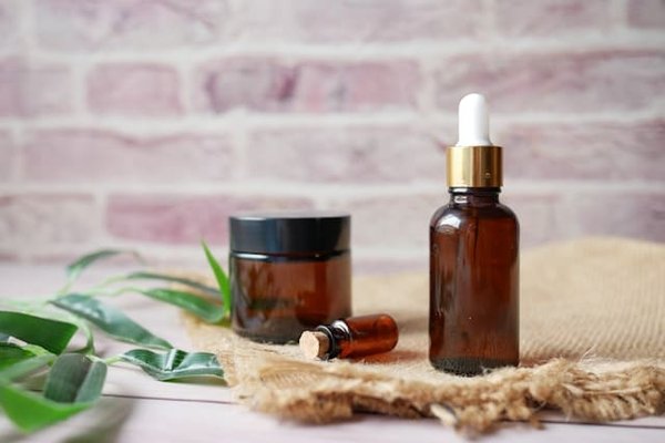 Comment les entreprises de cosmétiques bio peuvent-elles utiliser les webinaires pour éduquer leurs clients sur la durabilité ?